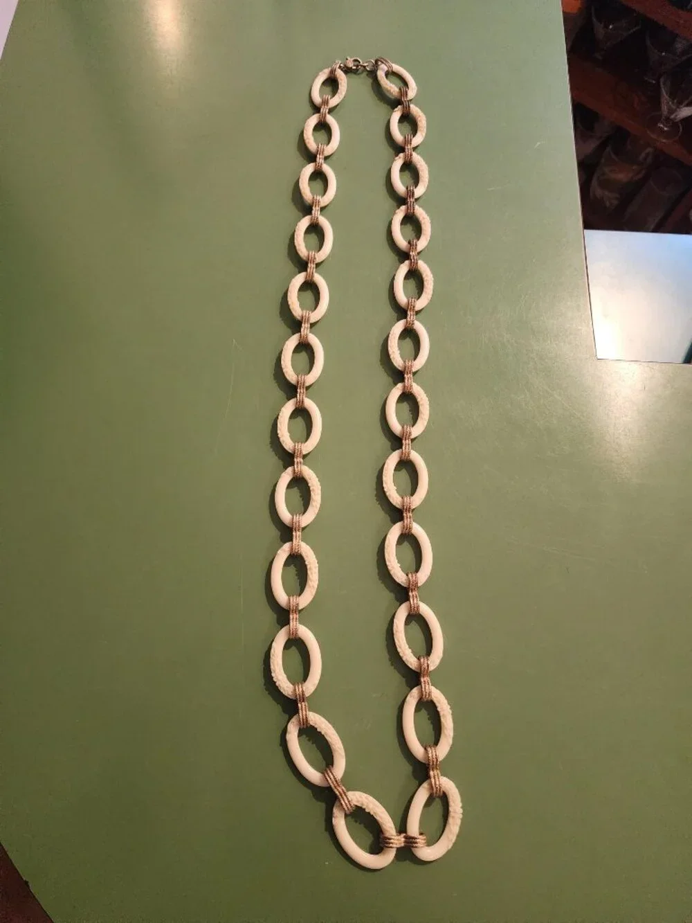 VTG Monet Ivory Enamel & Goldtone Oval Link Floral-Carved Necklace 34